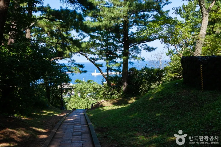 Sarabong Park · 拍攝日期不詳的資料照片