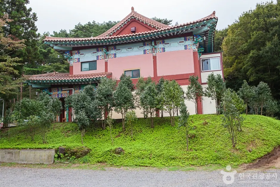 천왕사(제주) 사찰 법당 · 촬영일 미상 자료사진